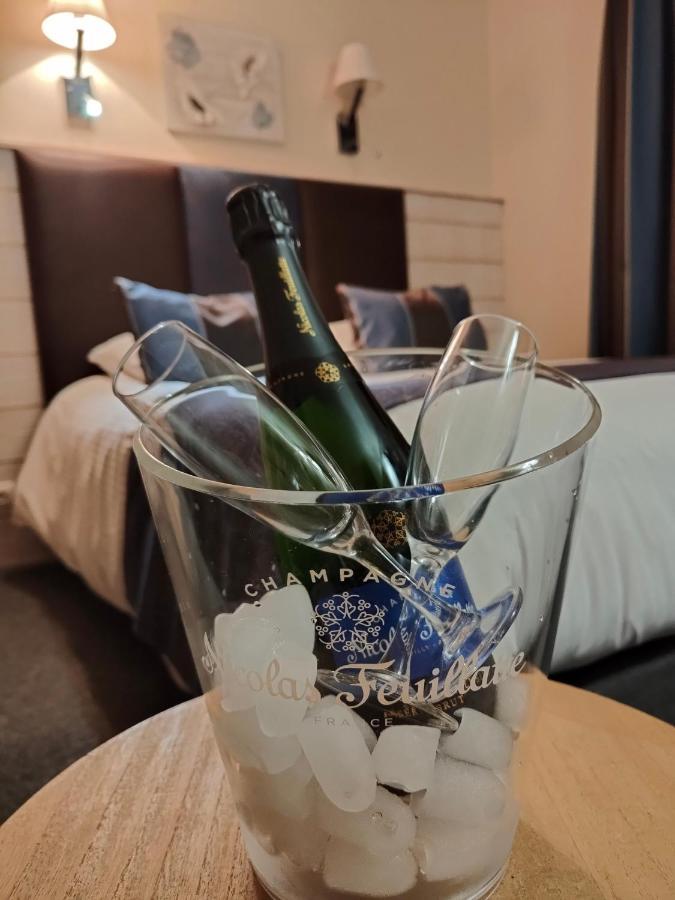 Hotel Spa & Restaurant O Pervenches ชองเบรี ภายนอก รูปภาพ